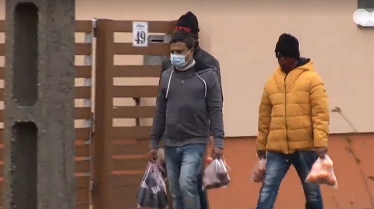 Local Residents in Rural Hungarian Town See Guest Workers From India, Think a New Wave of Migrants Has Arrived