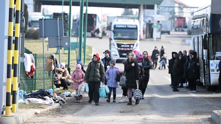 Traffic Heavy at Hungarian Ukrainian Border