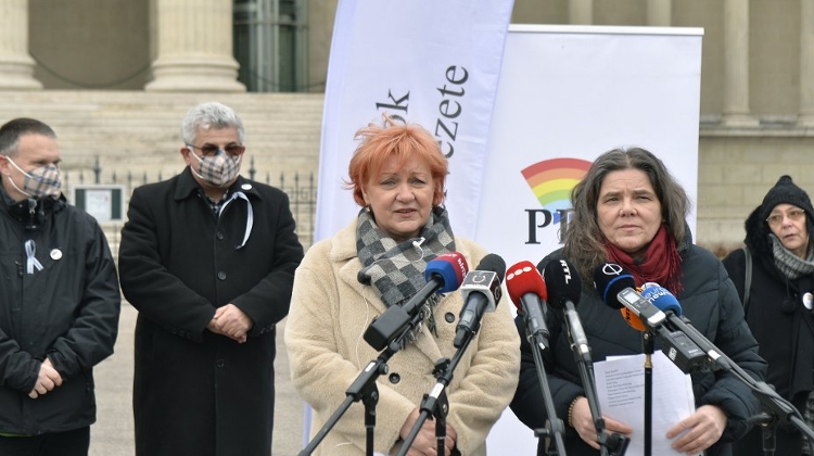 Teachers' Unions Call for Strike in Hungary from Mid-March