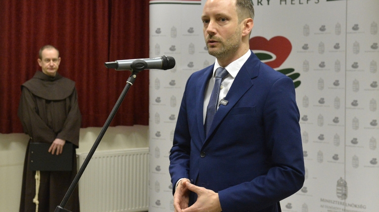 Charity Shop in Budapest Opens to Help Persecuted Christians in Jordan