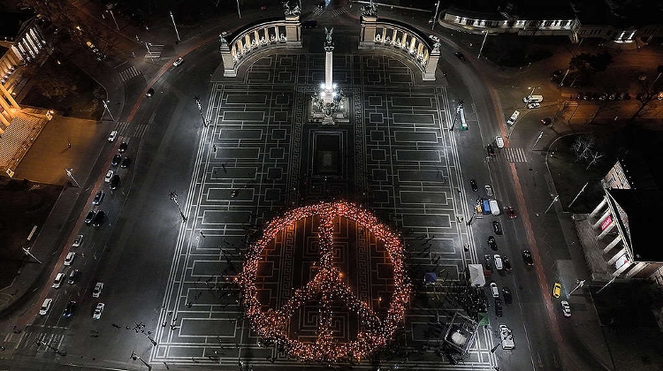 Watch: People of Budapest Form Giant Peace Sign for Ukraine