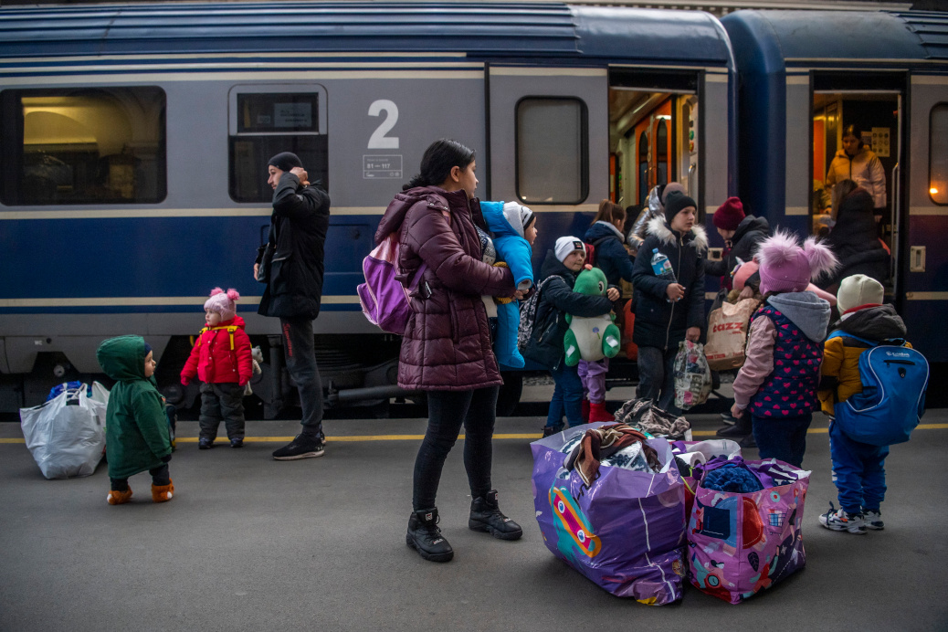 Budapest Received 3,329 Refugees on Wednesday & Offers Free Train Seats