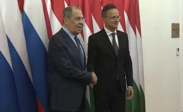 Watch: Weapons Going to Ukraine Cannot Pass Through Hungary, Says FM Szijjártó