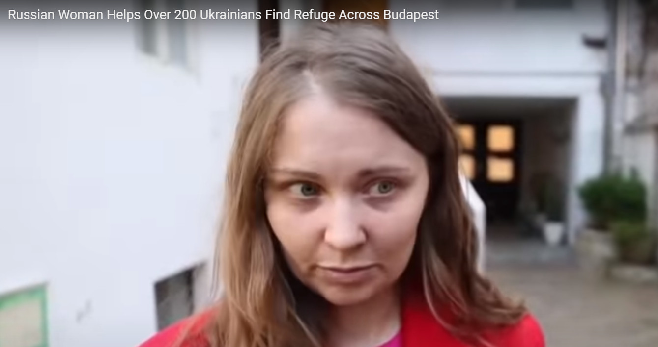 Watch: Russian Woman in Budapest Helps 200+ Ukrainians Find Refuge