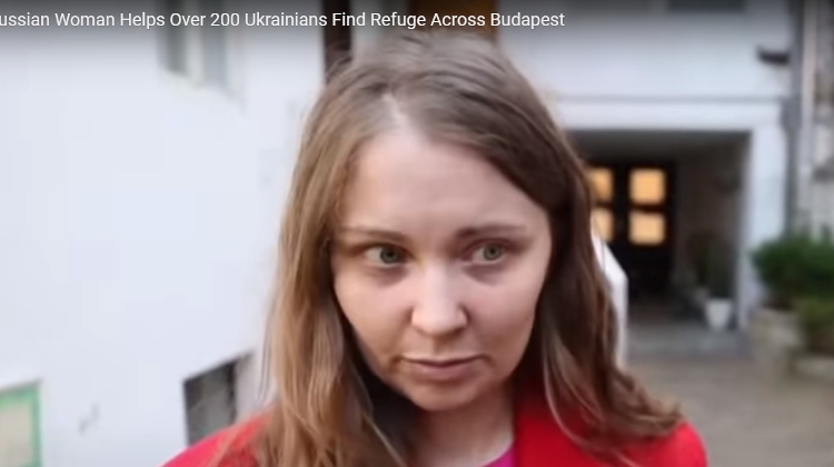 Watch: Russian Woman in Budapest Helps 200+ Ukrainians Find Refuge