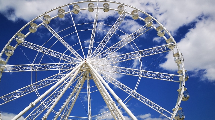 Man Falls from Festival Ferris Wheel in Hungary