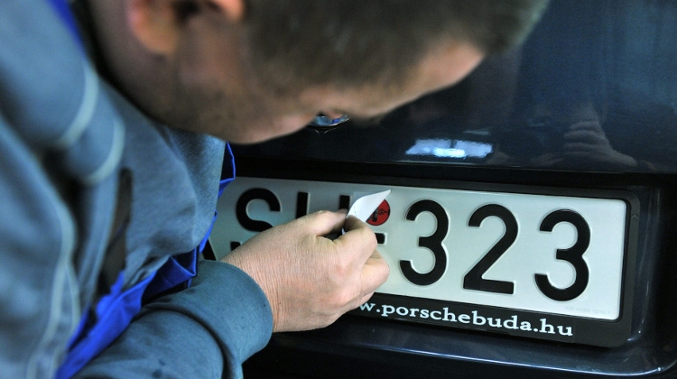 Foreigner Caught Using Fake Hungarian Licence Plate to Get Cheaper Car Fuel