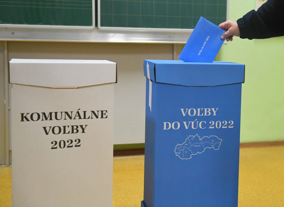 Deputy PM Congratulates Slovakia Hungarian Party on Local Election Win