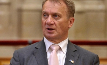 DK Accuses Momentum of Jeopardising Opposition Victory