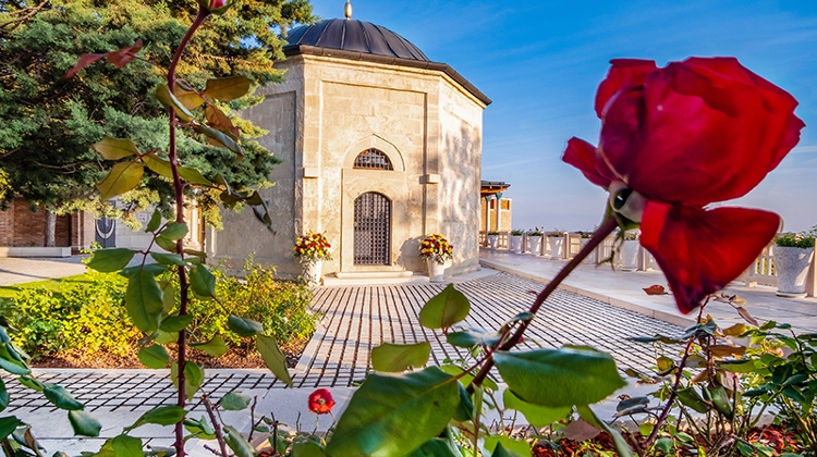Xploring Budapest: Tomb of Gül Baba