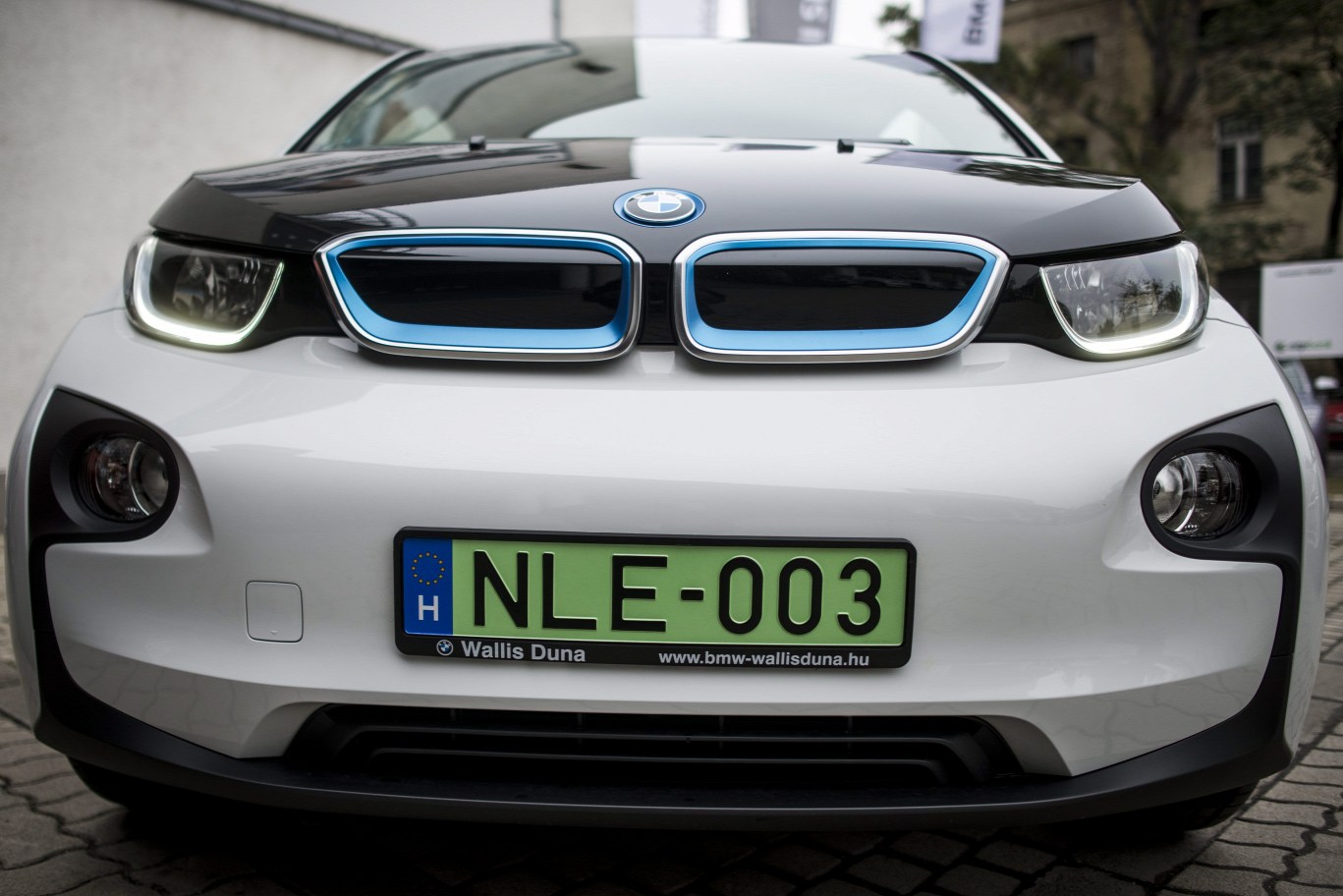 Green Plates to Be Withdrawn From Hybrid Cars in Hungary
