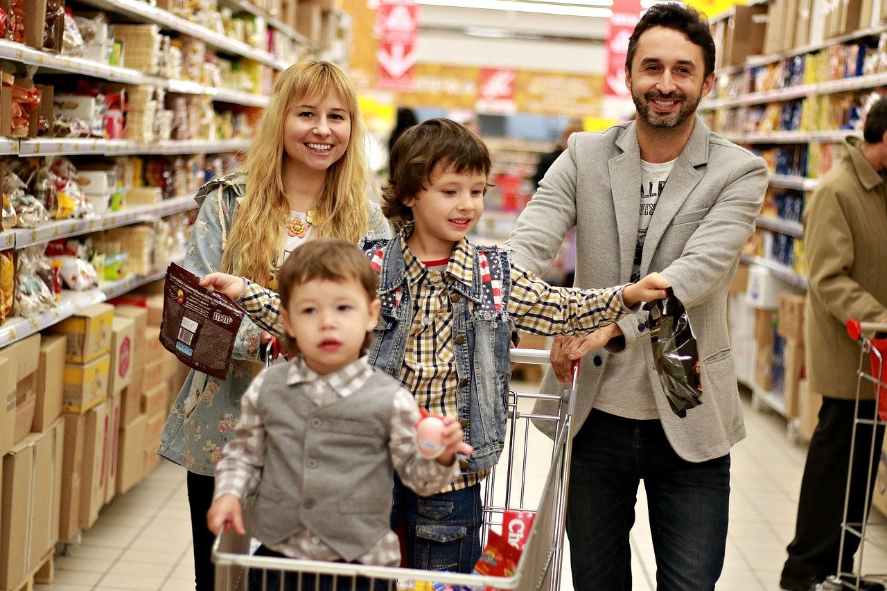Compulsory Discounts Start at Big  Supermarkets in Hungary