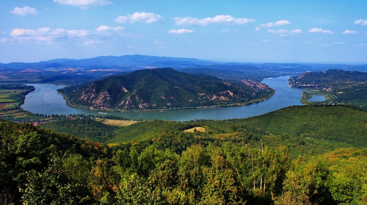 9 + 1 Top Day Trips from Budapest Along the Danube Bend