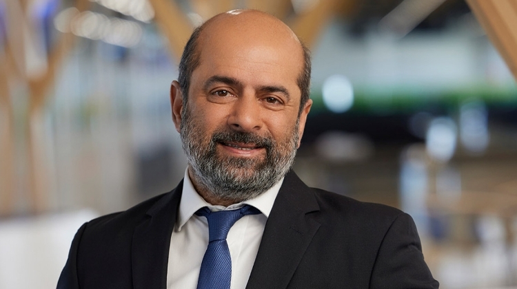 New CEO of Budapest Airport from May is Popular Expat Kam Jandu