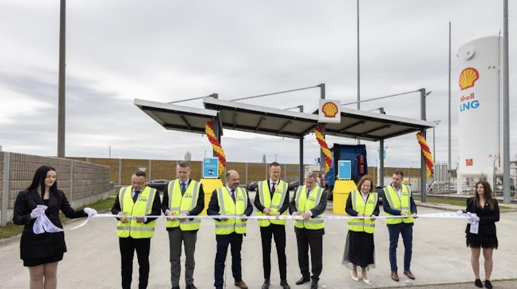 Region's First LNG Filling Station Opens In Hungary