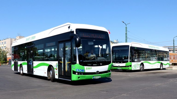 Electric Buses Made in Hungary Now Account for 80% of London’s Public Transport Bus Fleet