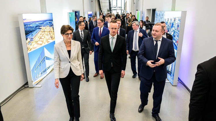 Hungary Enjoys Record Investments & Exports