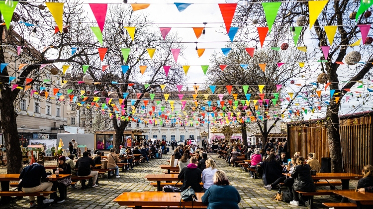 Budapest Spring & Easter Fair, Városháza Park