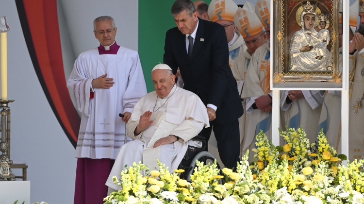 Photos: Summary of Pope's Visit to Hungary - Part 2