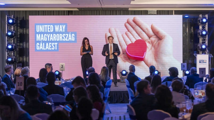 United Way Hungary Champions Community Spirit at Annual Gala