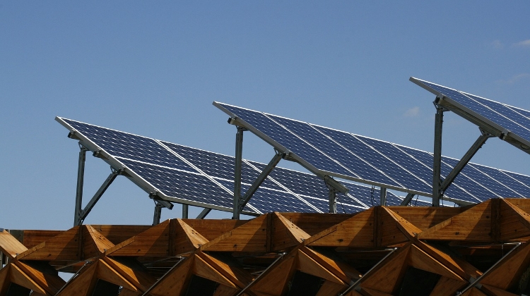 Record Requests to Hook up Household Solar Panels to Hungarian Electricity Network of E.ON