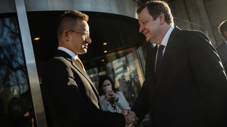 Surprising Meeting Between Foreign Ministers of Hungary & Belarus in Budapest