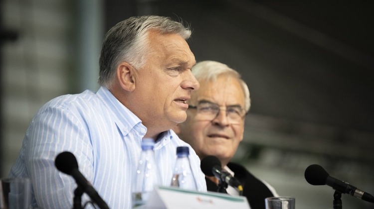 Czech PM Offended by Orbán's Summer Uni Speech