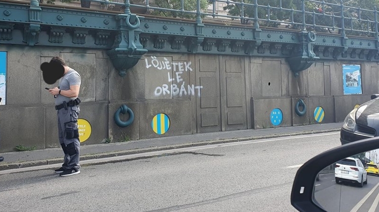 “Shoot Orbán!”: Anti-PM Graffiti Suspect Hunted by Budapest Police