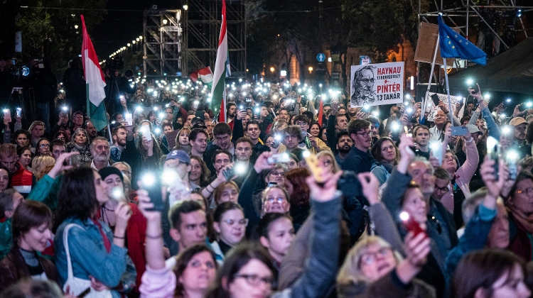 Fresh Protest in Budapest for 'Education Freedom'