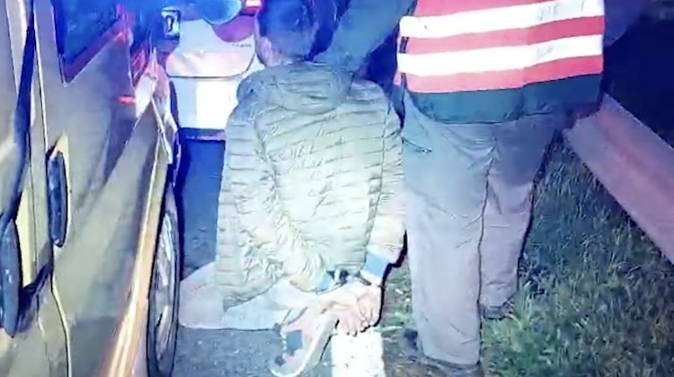 25 Kurdish Nationals Found Inside Polish Van in Hungary