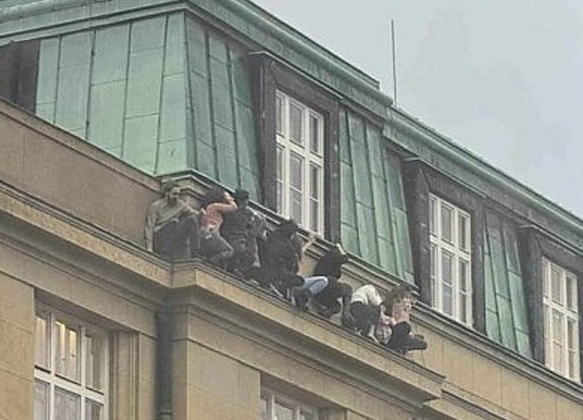 Prague Shooting: No Hungarians Among Victims, Announces State Secretary Menczer Prague Shooting: No Hungarians Among Victims, Announces State Secretary Menczer