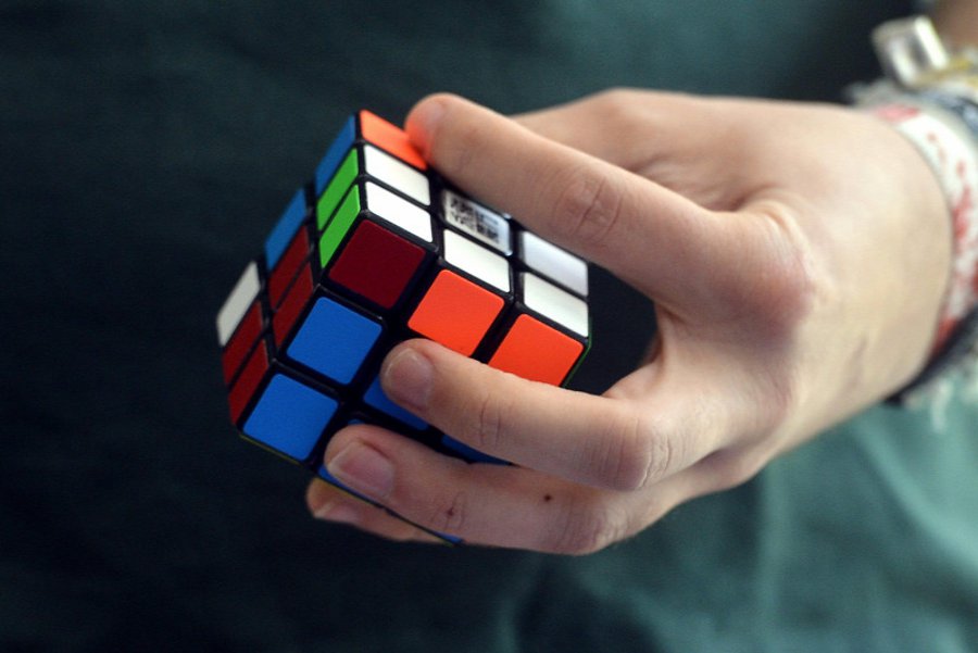 Rubik Cube Record Broken: Made in Hungary, Mastered in US