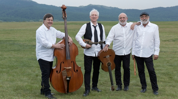 Kaláka Concert, Hungarian Heritage House, 25 December