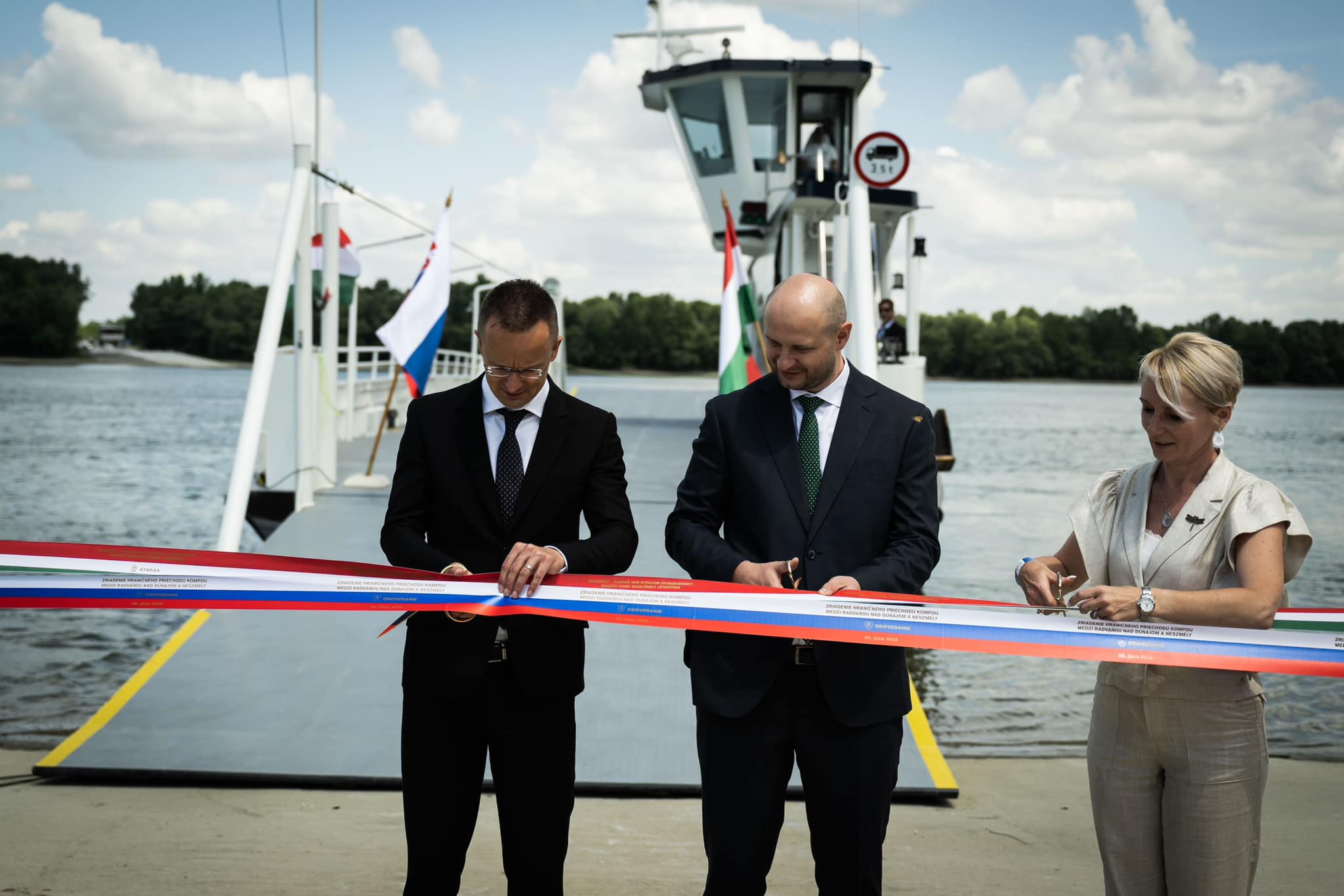 New Ferry Service Opens on Hungary-Slovakia Border