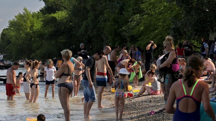 Summer Chilling: You Can Swim for Free in Budapest - in the Danube