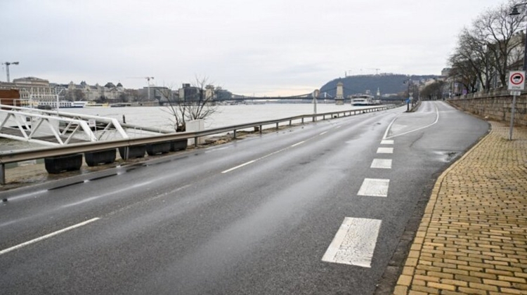 Hungary Flood Alert: Danube River Peaks, Budapest Braces for Highest Water Levels Hungary Flood Alert: Danube River Peaks, Budapest Braces for Highest Water Levels