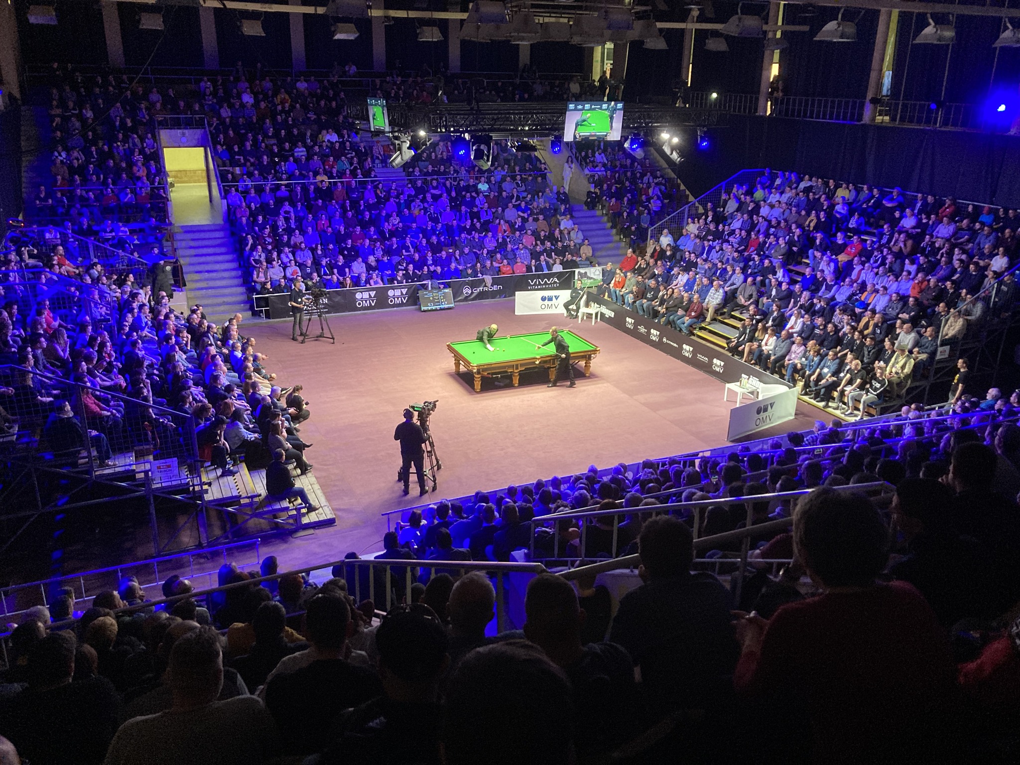'The Rocket' Ronnie O’Sullivan Attracts a Packed House of Snooker Fans in Budapest