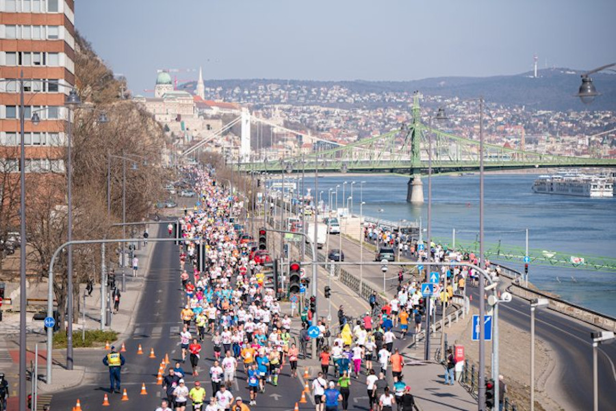 Vivicitta Spring Half Marathon in Budapest, 22 - 23 April