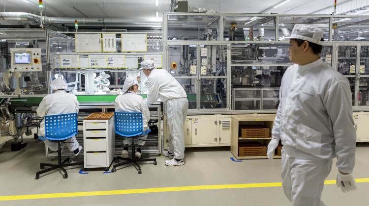 Inquiry Started After Factory Hires Foreigners Ahead of Hungarians