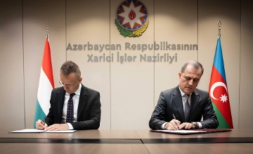 Hungary to Buy Stake in 'One of World's Largest Gas Fields'