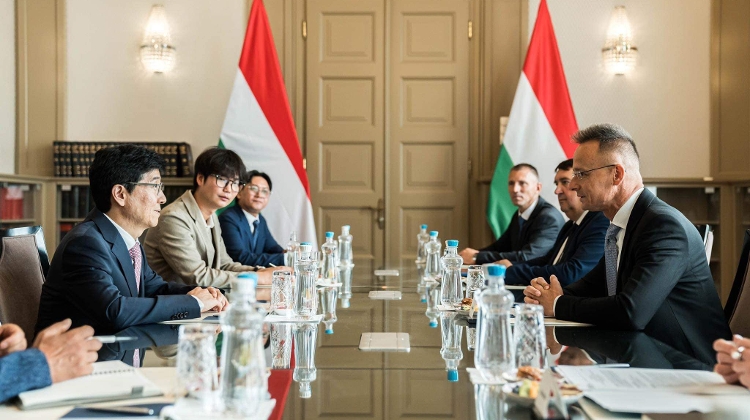 Why is S. Korea's Bumchun Investing HUF 21 billion in N.E. Hungary?