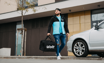 Probe Of Food Delivery Courier Companies Launched by Ministry in Hungary