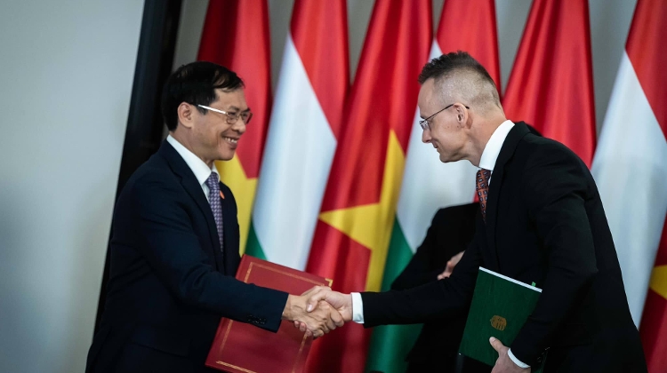 Vietnam Offers Great Opportunities for Hungary's Economy, Says FM Szijjártó