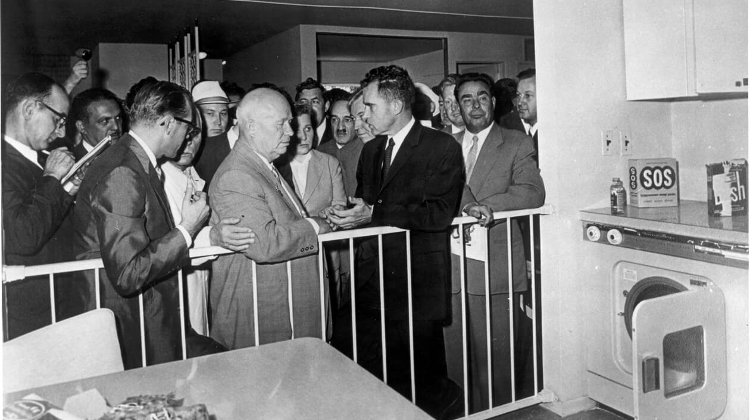 New Presentations by Visegrád Scholarship at OSA in Hungary