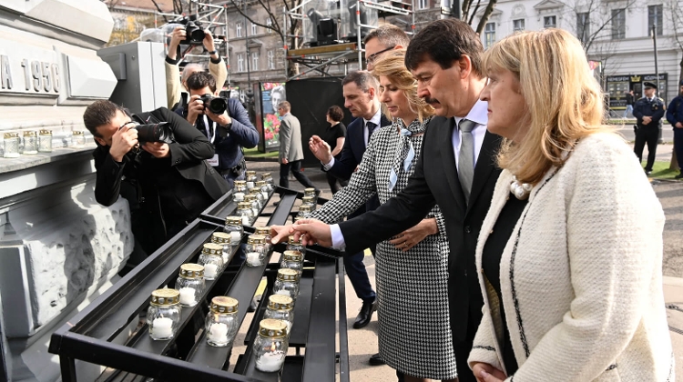 Victims Of Communism in Hungary Commemorated at House of Terror Museum in Budapest