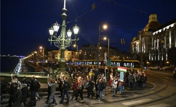 New Demo Held for Child Protection in Budapest