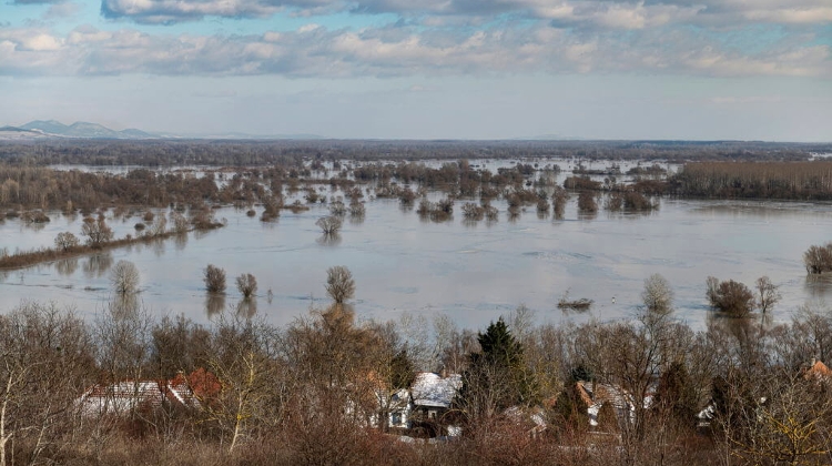 River Areas on Flood Alert in Northern Hungary River Areas on Flood Alert in Northern Hungary