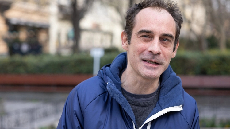 Hungarian Opinion: Twin-Tailed Dog Party Survives its First Crisis