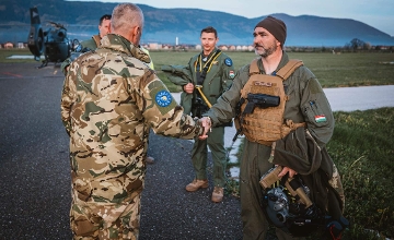 Hungarian Troops Rescue Missing Tourists in Bosnia & Herzegovina