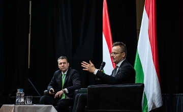 Hungary to Continue Rejecting Migrants, Regardless of EU Migration Pact, Declares Foreign Minister